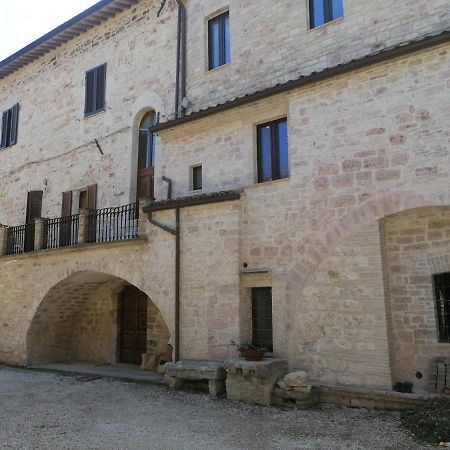 Assisi Hus Stanza Tripla In Appartamento 외부 사진