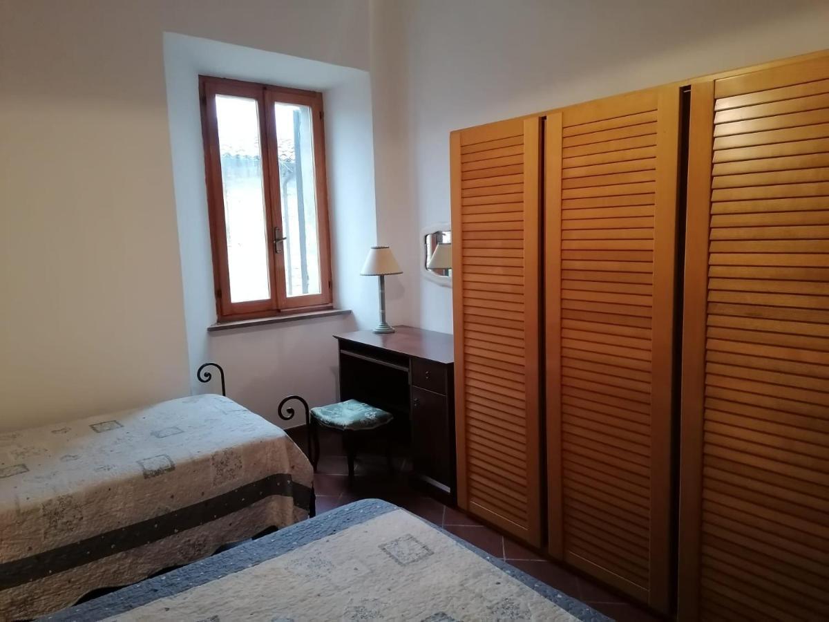 Assisi Hus Stanza Tripla In Appartamento 외부 사진